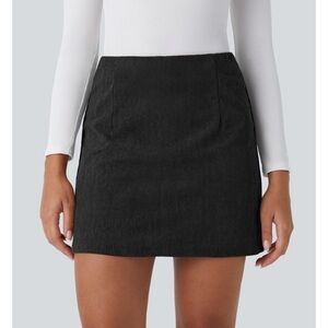 HALARA Black Mini Skirt w shorts